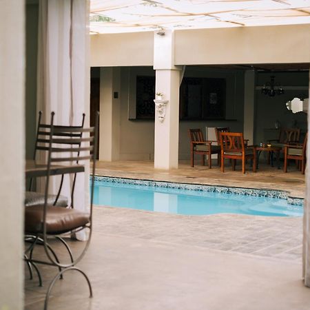 Villa Brocant Guest House Vryburg Exterior foto