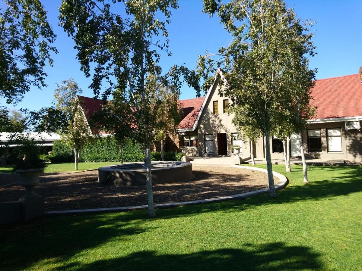 Villa Brocant Guest House Vryburg Exterior foto