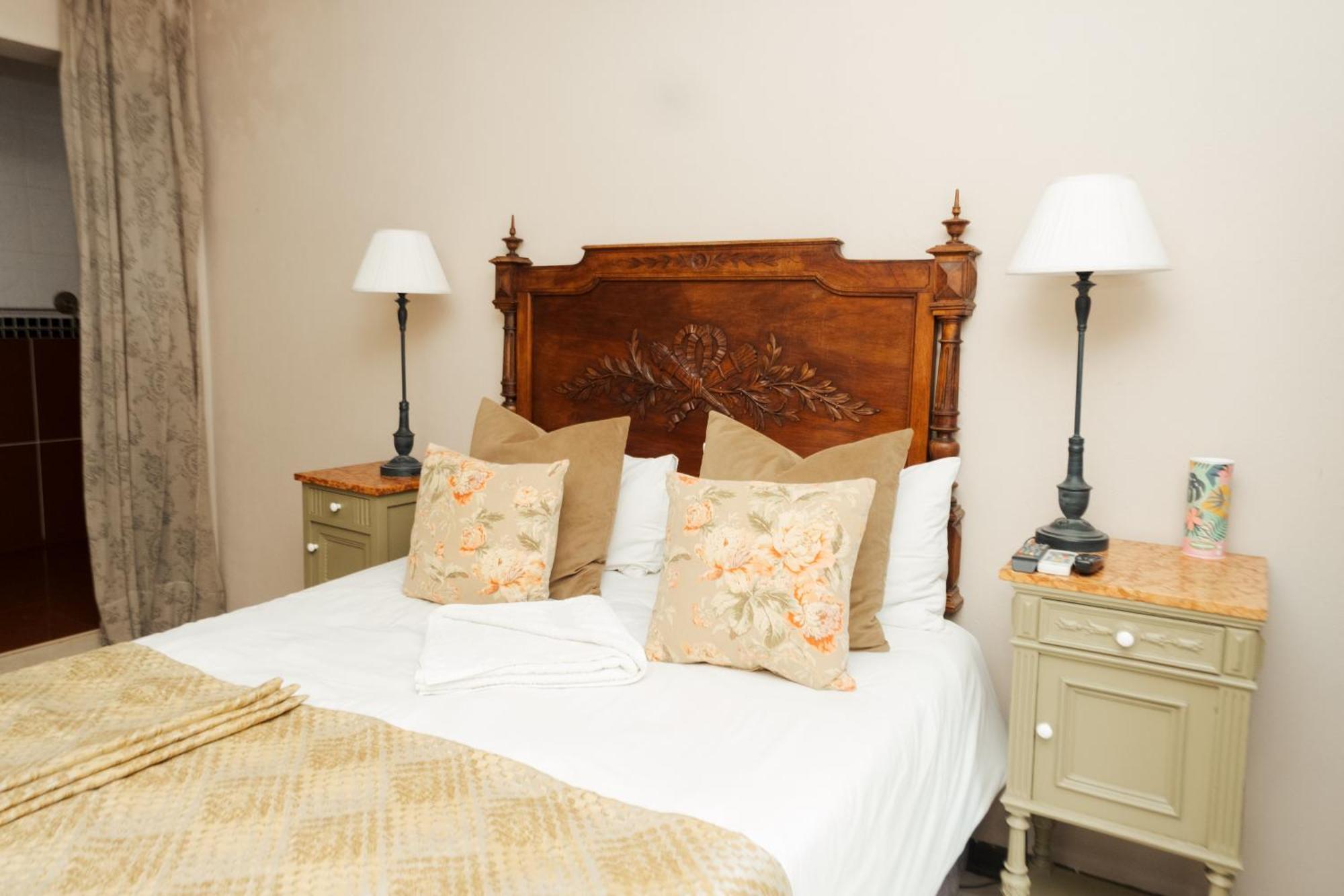 Villa Brocant Guest House Vryburg Exterior foto