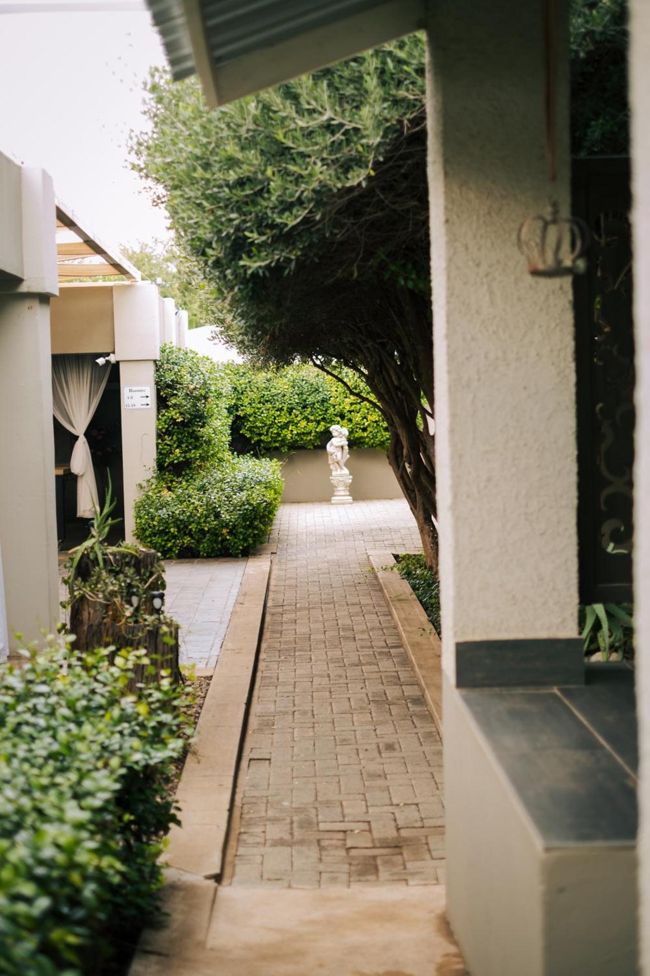Villa Brocant Guest House Vryburg Exterior foto