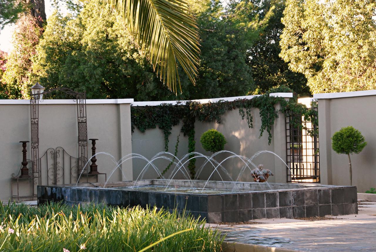 Villa Brocant Guest House Vryburg Exterior foto